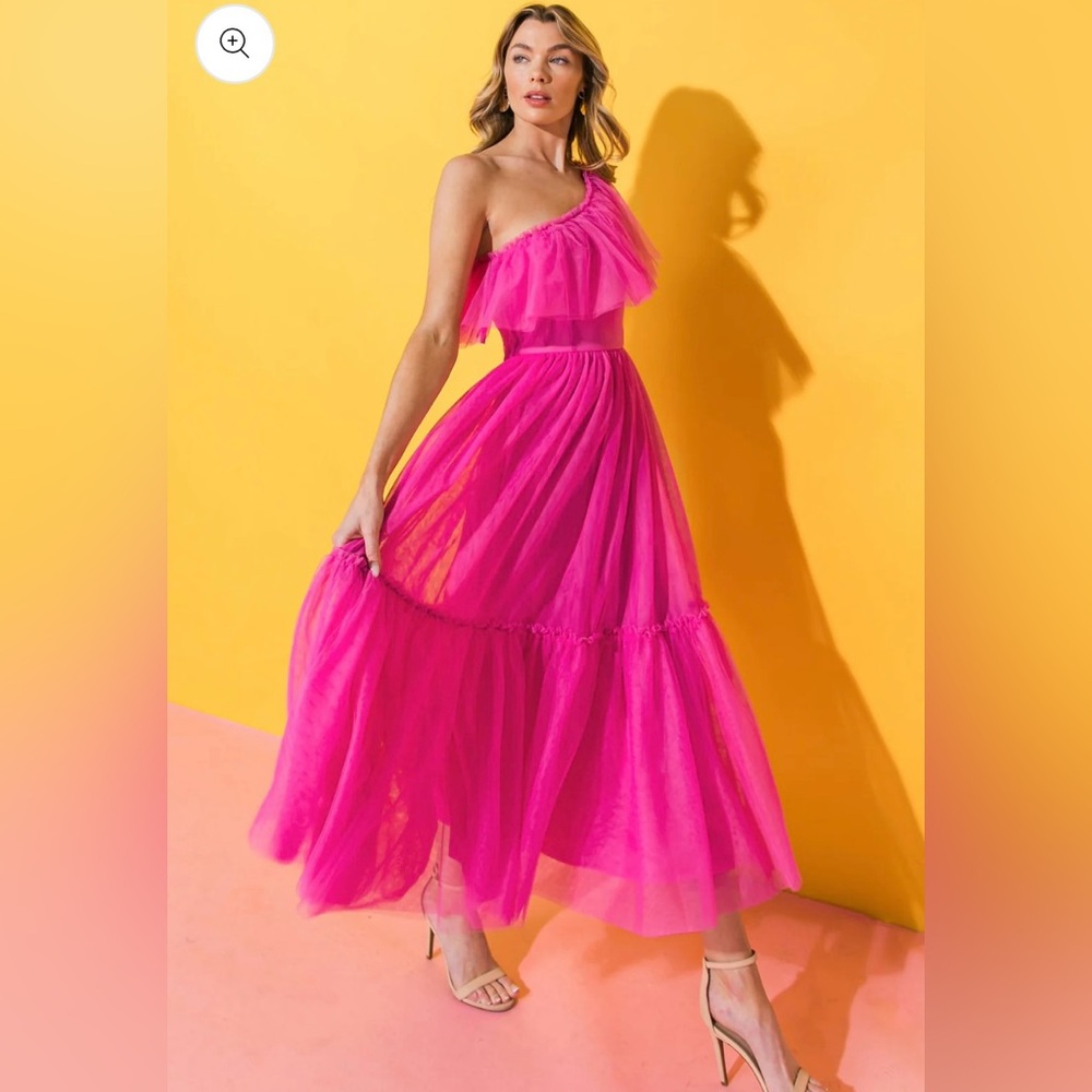 Fun & Flirty Fuchsia Dress! Size 2X